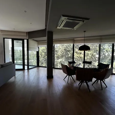 Wonderful Flat With Terrace In Apartament Kirenia
