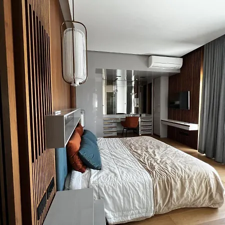 Wonderful Flat With Terrace In *